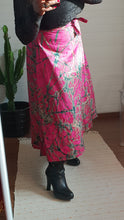 Charger l&#39;image dans la galerie, JUPE BOBY en BATIK